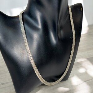 Silver Tone High Quality Serpentine Chain Necklace 18 inches